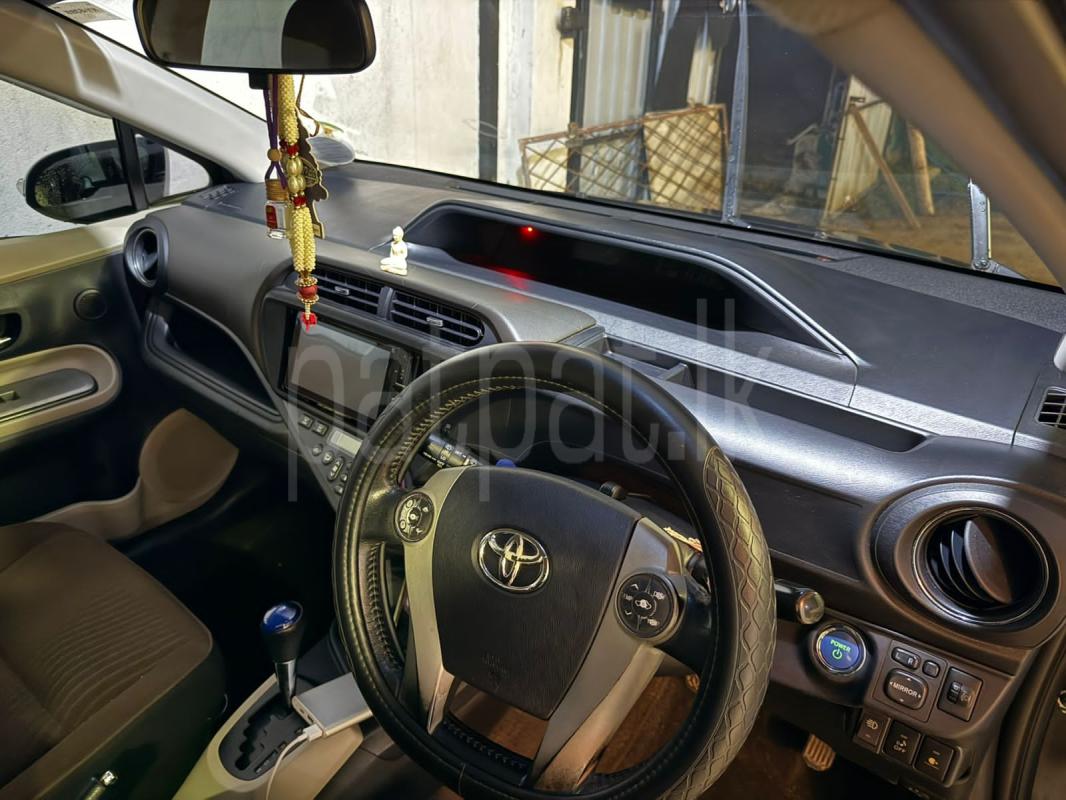 Toyota Aqua 2012 - பயன்படுத்தப்பட்டது கார் sale in Sri Lanka - patpat.lk