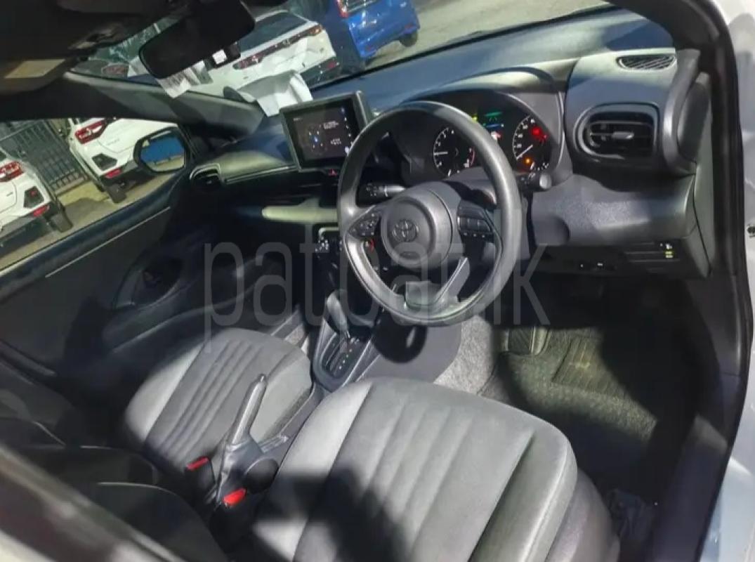 Toyota Yaris 2024 - Reconditioned Car sale in Sri Lanka - patpat.lk