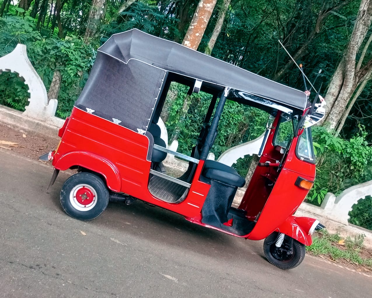 Bajaj 2 stroke 2003 - பயன்படுத்தப்பட்டது முச்சக்கர வண்டி sale in Sri Lanka - patpat.lk