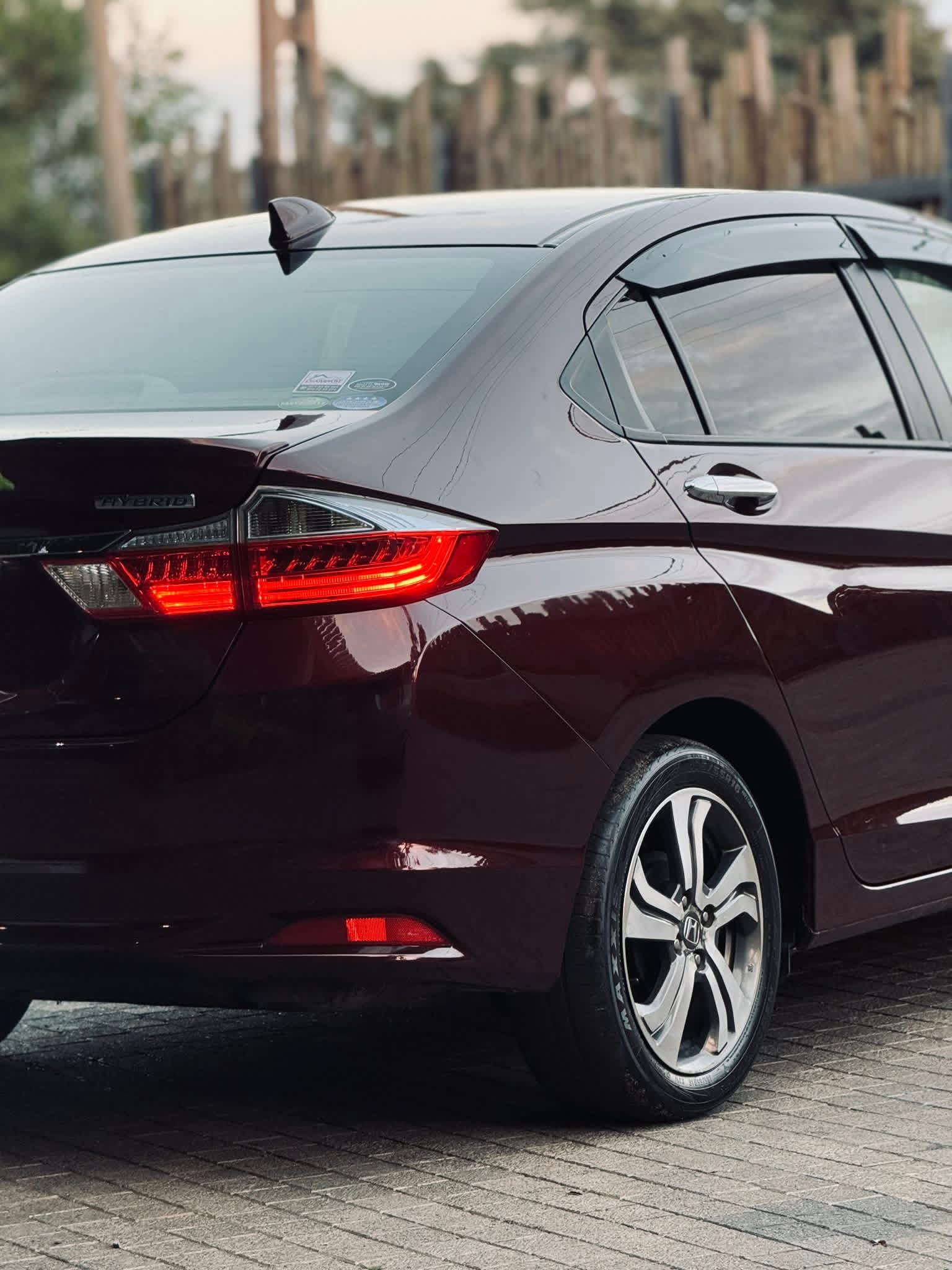 Honda Grace 2014 - Used Car sale in Sri Lanka - patpat.lk