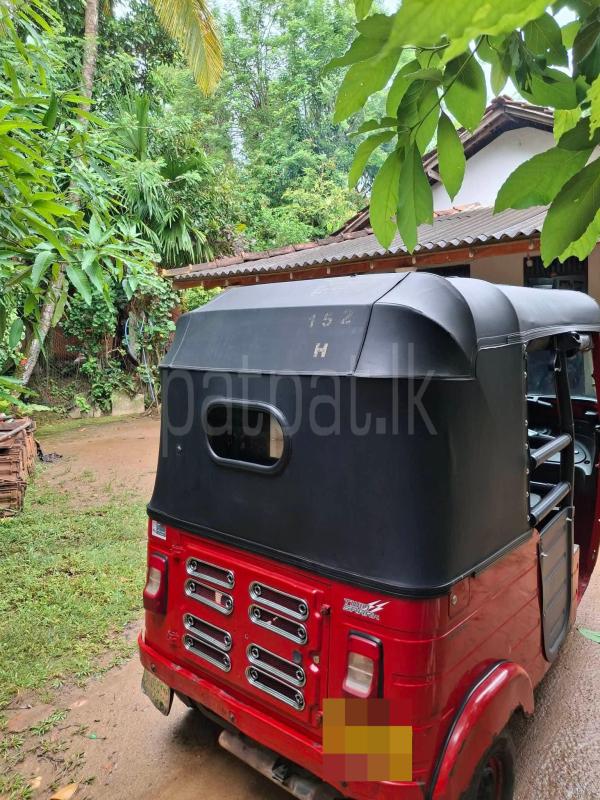 Bajaj 4 stroke 2020 - Used Three wheeler sale in Sri Lanka - patpat.lk