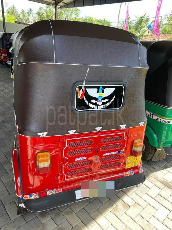 Bajaj 4 stroke 2015 - பயன்படுத்தப்பட்டது முச்சக்கர வண்டி sale in Sri Lanka - patpat.lk