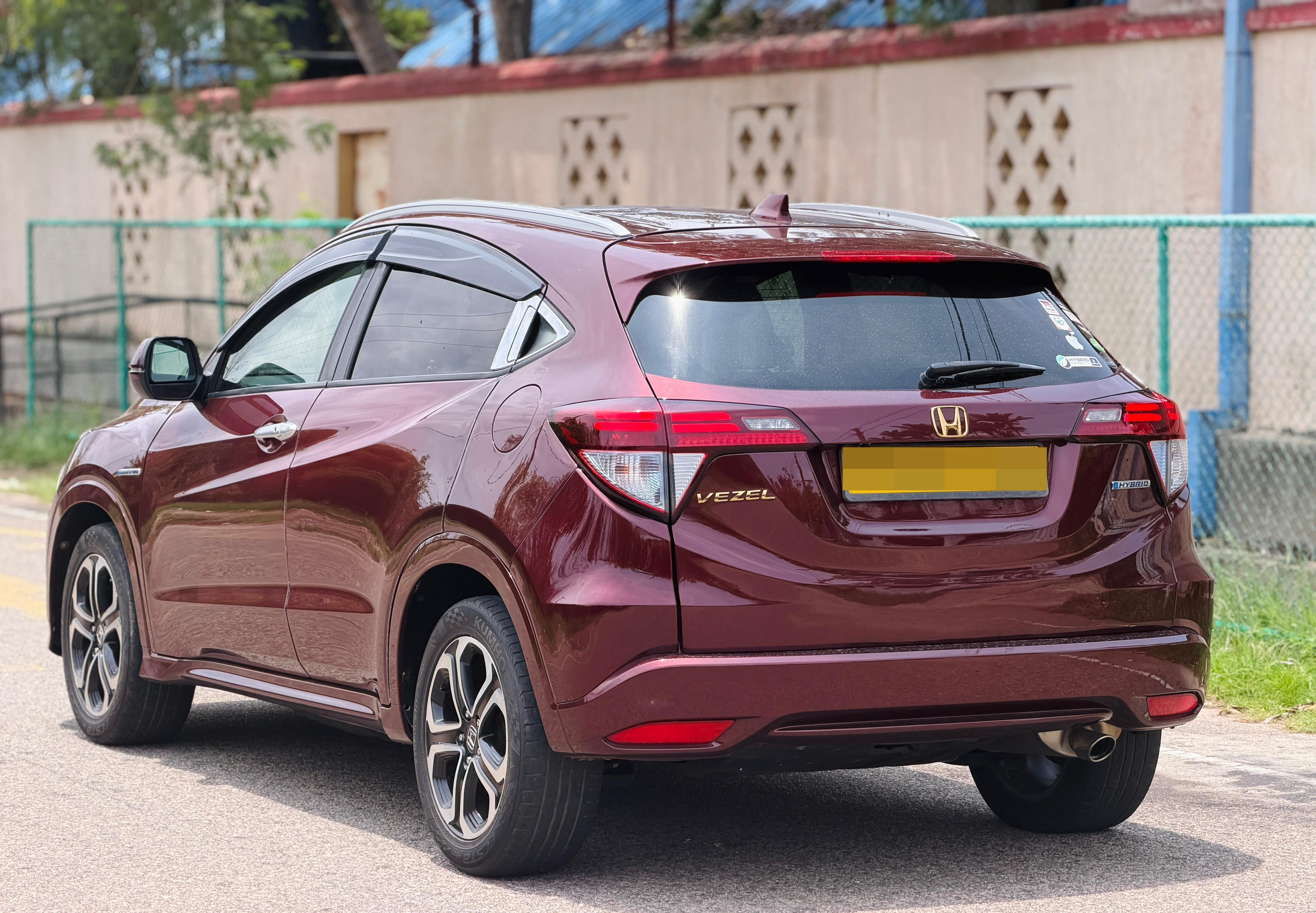 Honda Vezel 2014 - பயன்படுத்தப்பட்டது SUV sale in Sri Lanka - patpat.lk