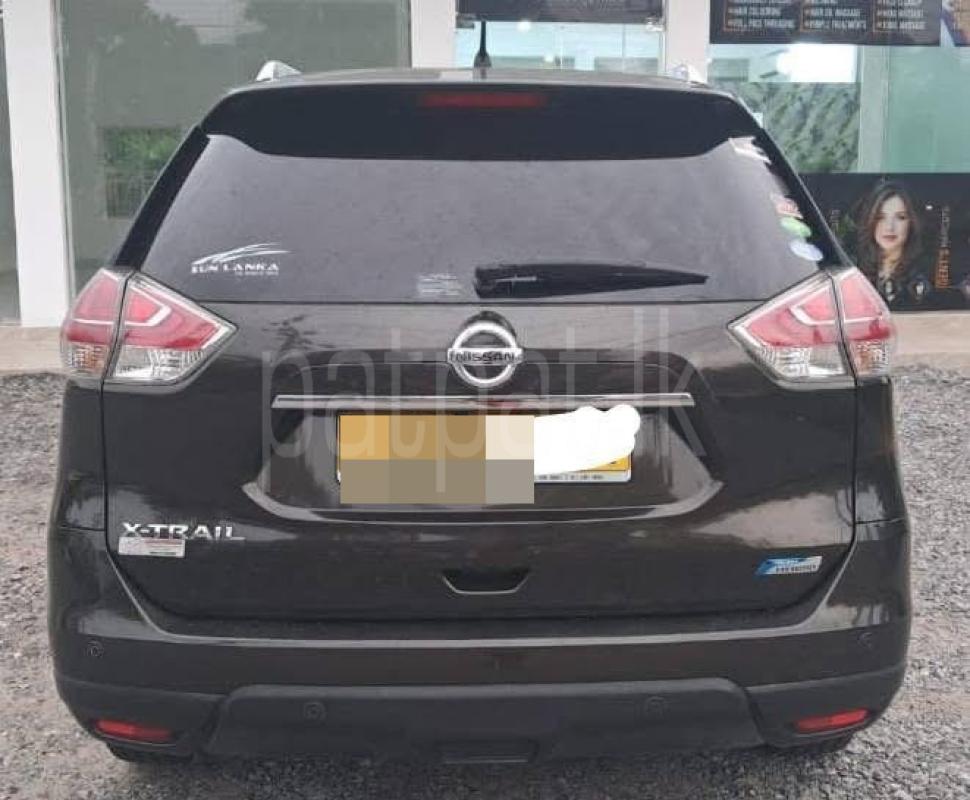 Nissan X Trail 2016 - Reconditioned SUV sale in Sri Lanka - patpat.lk