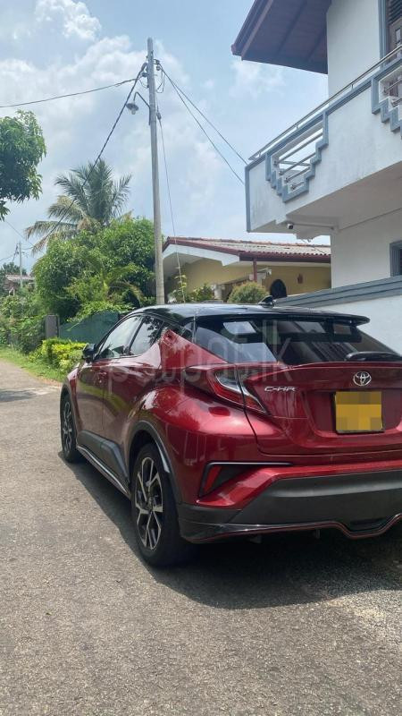 Toyota CHR 2018 - பயன்படுத்தப்பட்டது SUV sale in Sri Lanka - patpat.lk