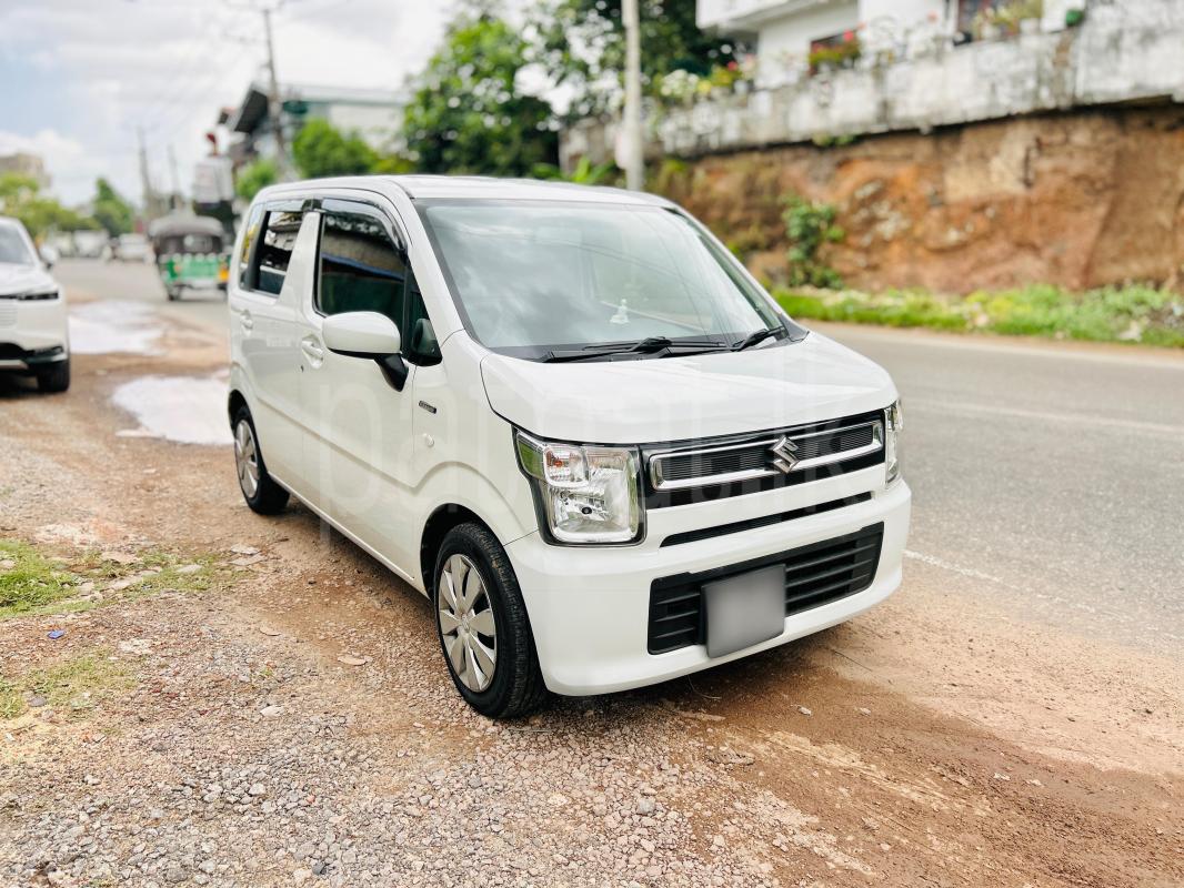 Suzuki Wagon R 2018 - பயன்படுத்தப்பட்டது கார் sale in Sri Lanka - patpat.lk