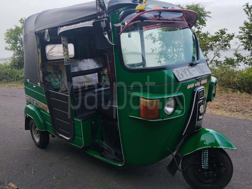 Bajaj 4 stroke 2011 - Used Three wheeler sale in Sri Lanka - patpat.lk