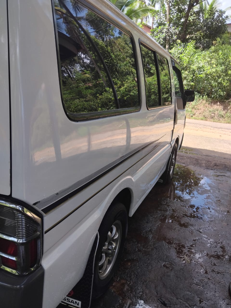 Nissan Vanette 1998 - Used Van sale in Sri Lanka - patpat.lk