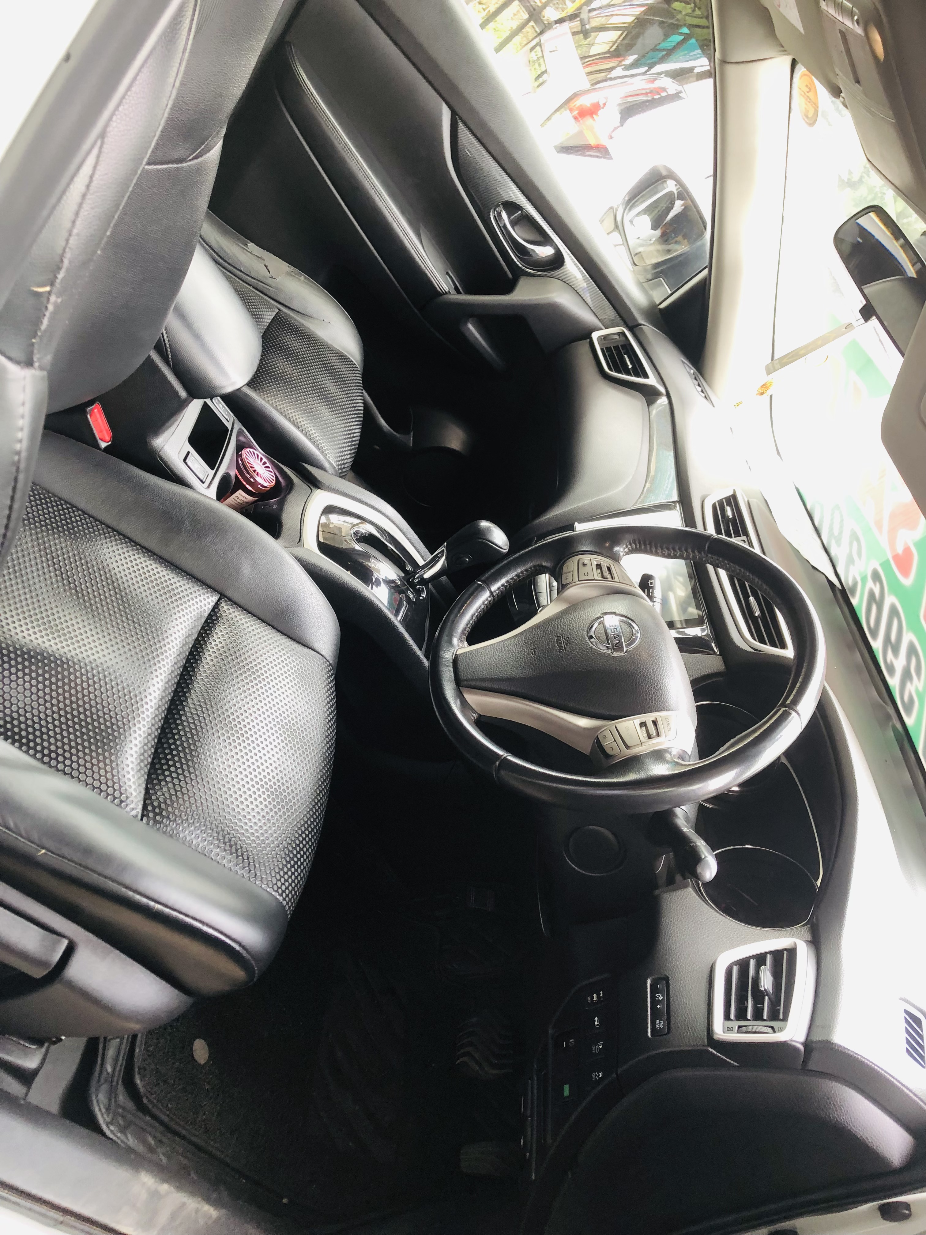 Nissan X Trail 2015 - Used SUV sale in Sri Lanka - patpat.lk