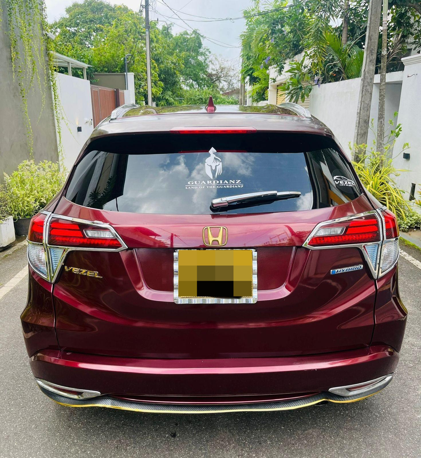 Honda Vezel 2014 - Used SUV sale in Sri Lanka - patpat.lk