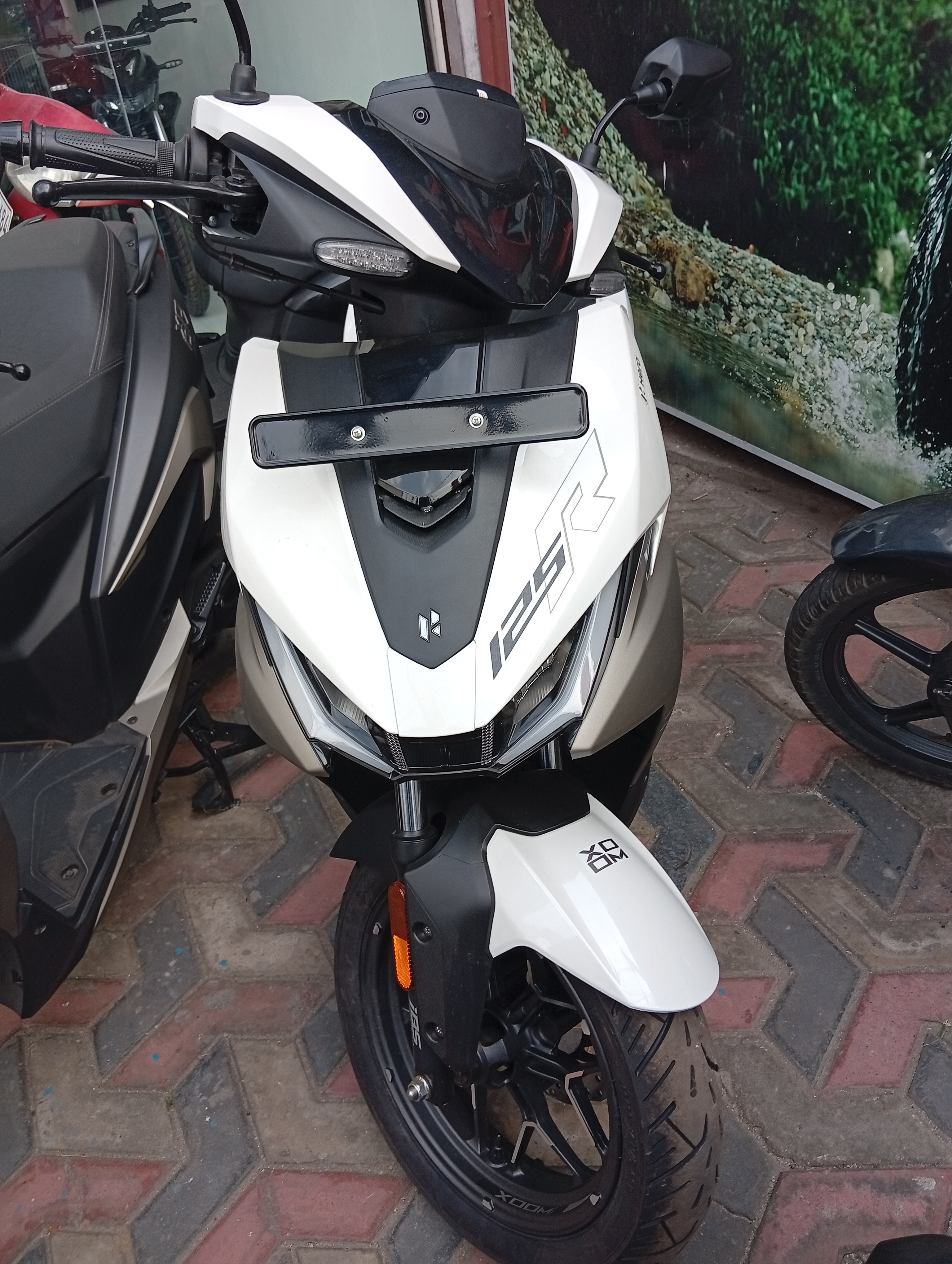 Hero Xoom 2026 ads-image-1