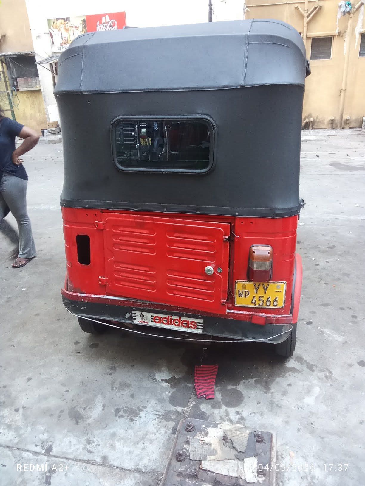 Bajaj Three Wheel 2012 - Used Three wheeler sale in Sri Lanka - patpat.lk