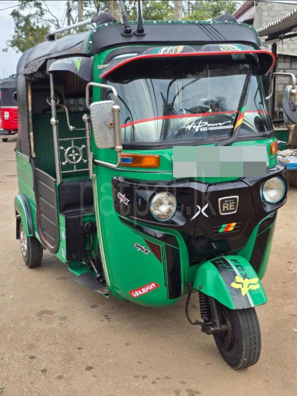 Bajaj Three Wheel 2015 - பயன்படுத்தப்பட்டது முச்சக்கர வண்டி sale in Sri Lanka - patpat.lk