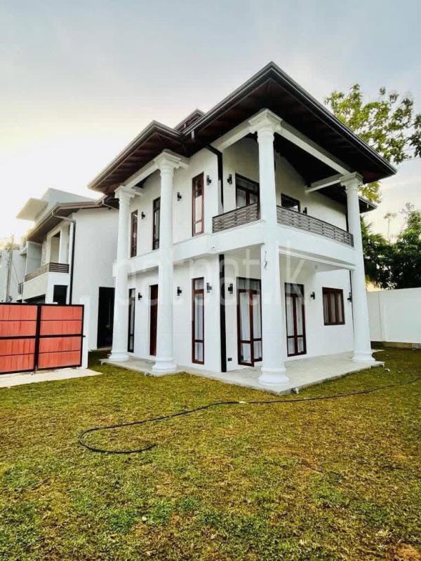 House for Sale in Talawatugoda