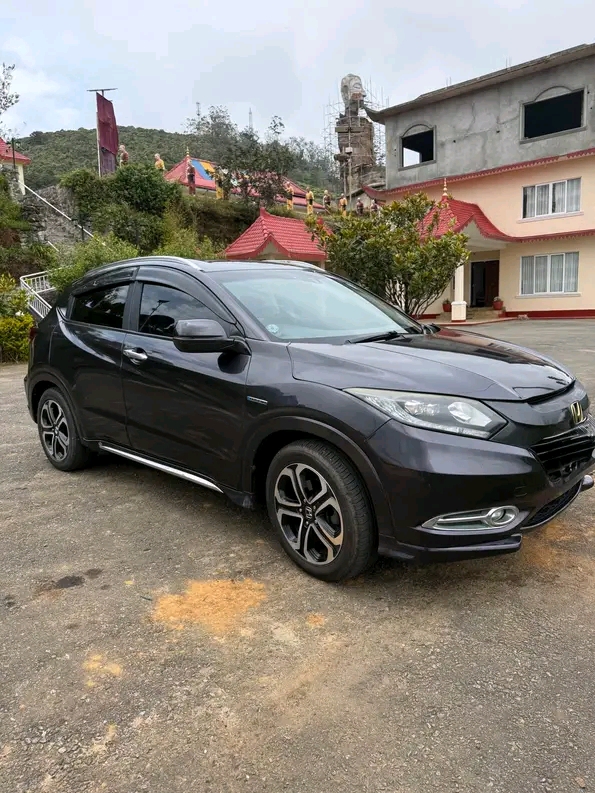 Honda Vezel 2015 - Used SUV sale in Sri Lanka - patpat.lk