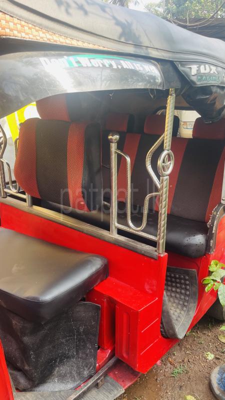 Bajaj Three Wheel 2009 - භාවිතා කරන ලද ත්‍රිරෝද රථය sale in Sri Lanka - patpat.lk