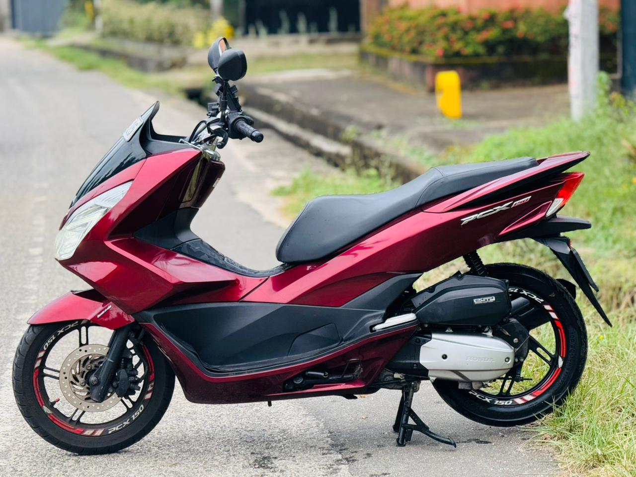 Honda PCX 2018 - Used Bike sale in Sri Lanka - patpat.lk