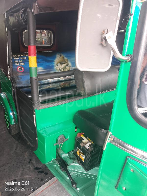Bajaj 4 stroke 2011 - பயன்படுத்தப்பட்டது முச்சக்கர வண்டி sale in Sri Lanka - patpat.lk