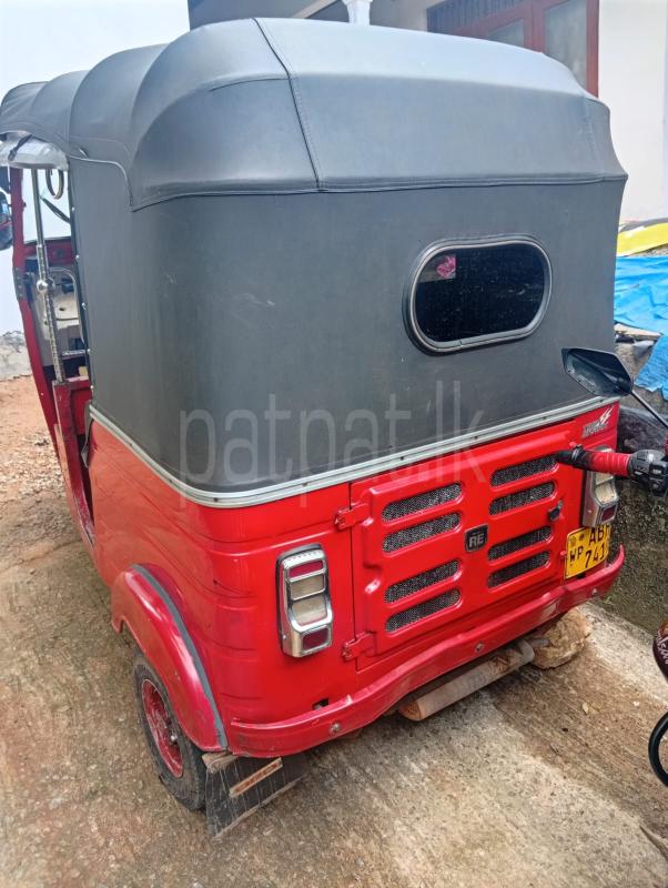 Bajaj Three Wheel 2015 - භාවිතා කරන ලද ත්‍රිරෝද රථය sale in Sri Lanka - patpat.lk