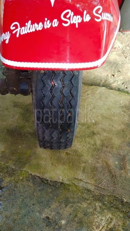 Bajaj 4 stroke 2015 - பயன்படுத்தப்பட்டது முச்சக்கர வண்டி sale in Sri Lanka - patpat.lk
