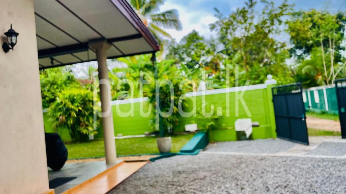 House for Sale in Athurugiriya