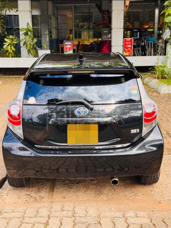 Toyota Aqua 2012 - பயன்படுத்தப்பட்டது கார் sale in Sri Lanka - patpat.lk