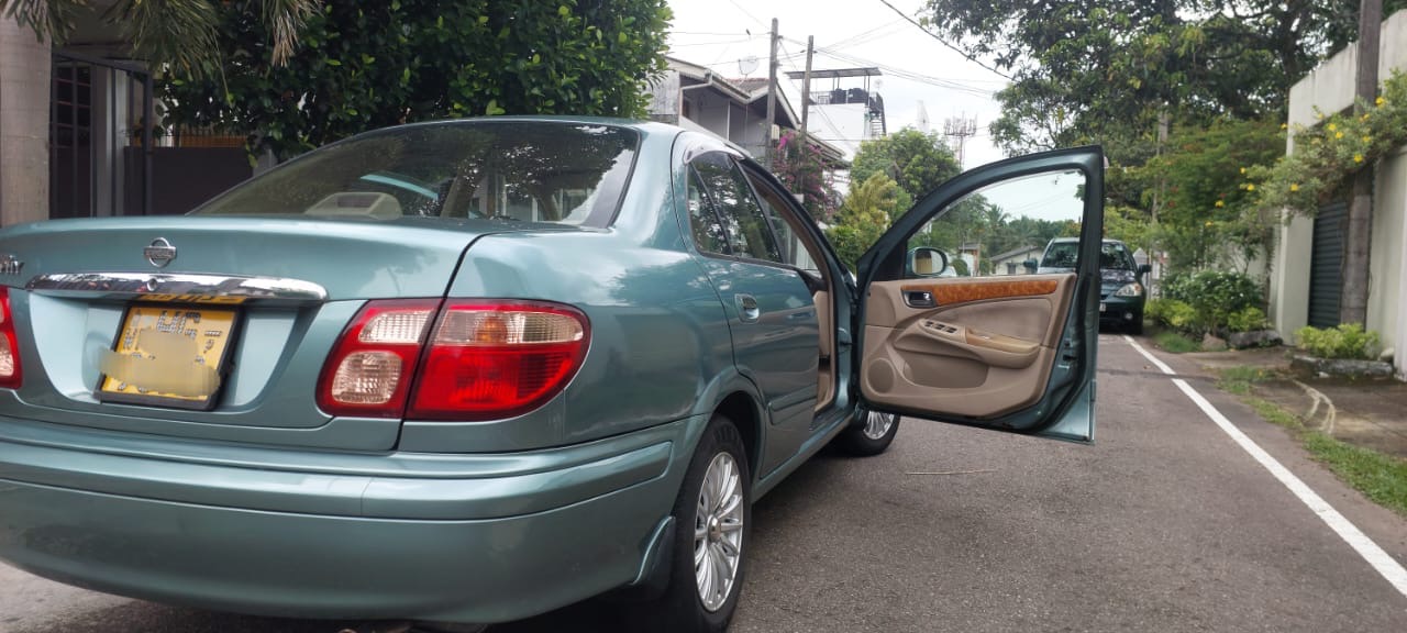 Nissan Sunny 2000 - பயன்படுத்தப்பட்டது கார் sale in Sri Lanka - patpat.lk