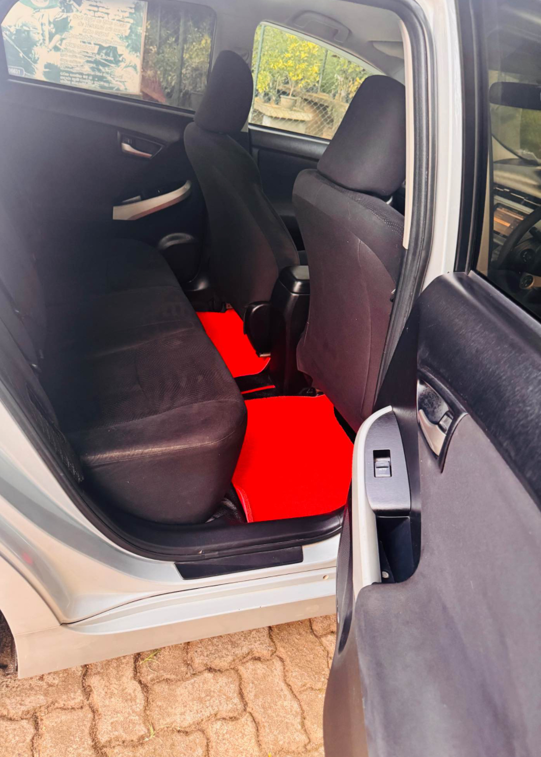 Toyota Prius 2013 - பயன்படுத்தப்பட்டது கார் sale in Sri Lanka - patpat.lk