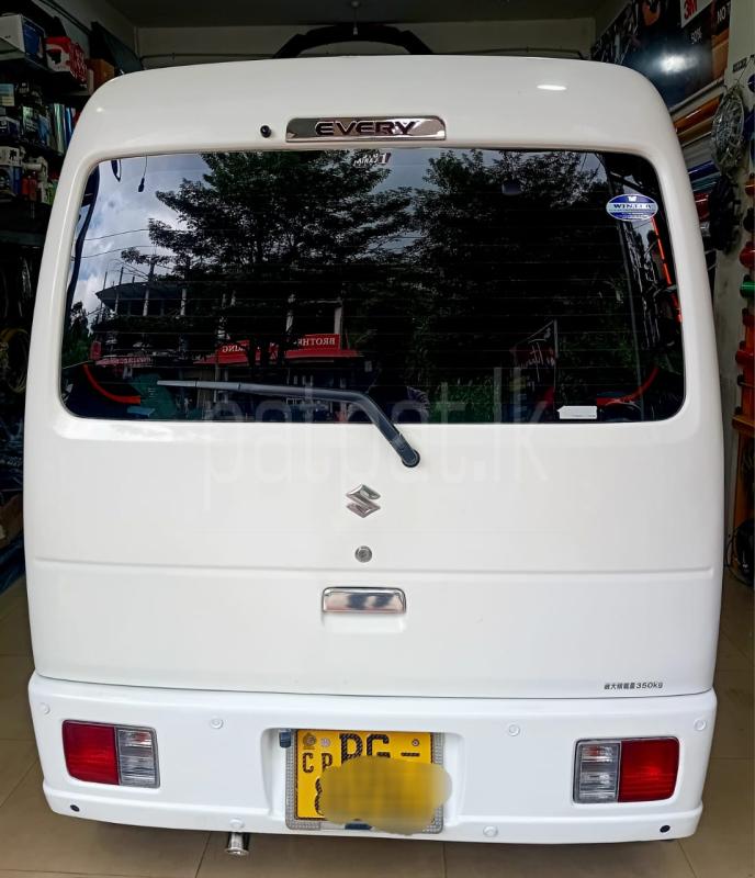 Advertisement image 3