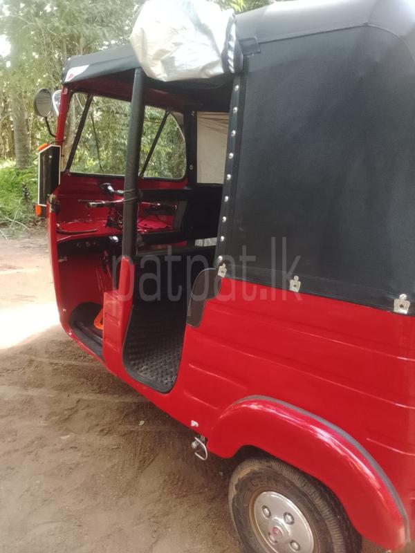 Bajaj Three Wheel 2015 - Used Three wheeler sale in Sri Lanka - patpat.lk