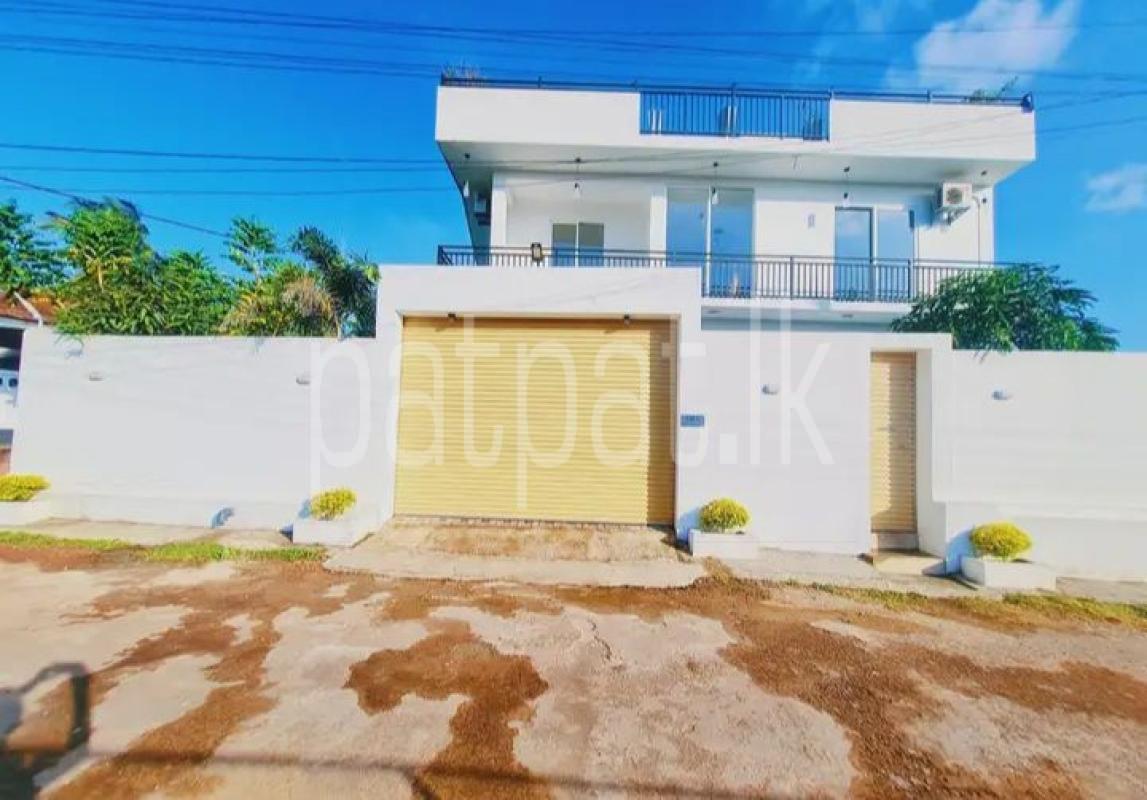 Advertisement image 1