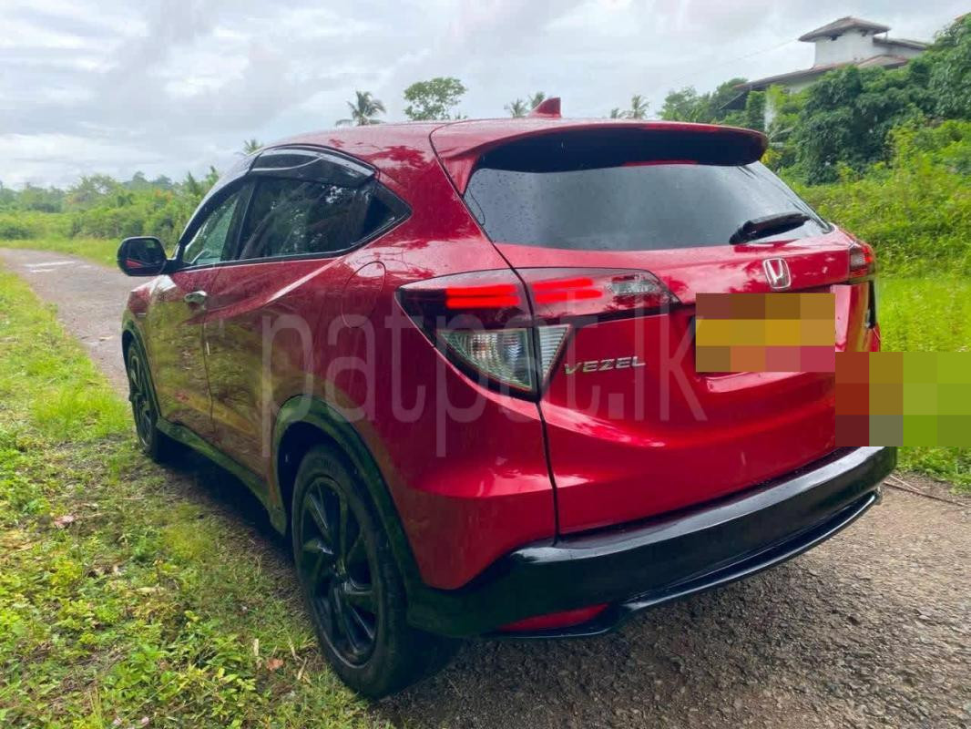 Honda Vezel 2017 - பயன்படுத்தப்பட்டது SUV sale in Sri Lanka - patpat.lk