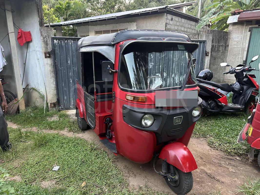 Bajaj 4 stroke 2015 - பயன்படுத்தப்பட்டது முச்சக்கர வண்டி sale in Sri Lanka - patpat.lk