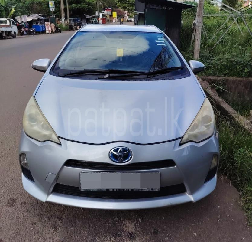 Toyota Aqua 2013 - பயன்படுத்தப்பட்டது கார் sale in Sri Lanka - patpat.lk