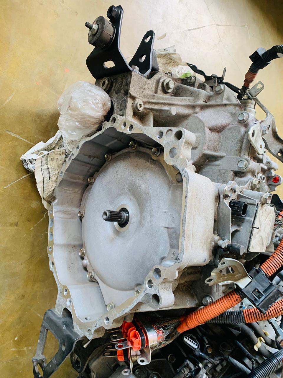 TOYOTA PRIUS ZVW30 GEAR BOX