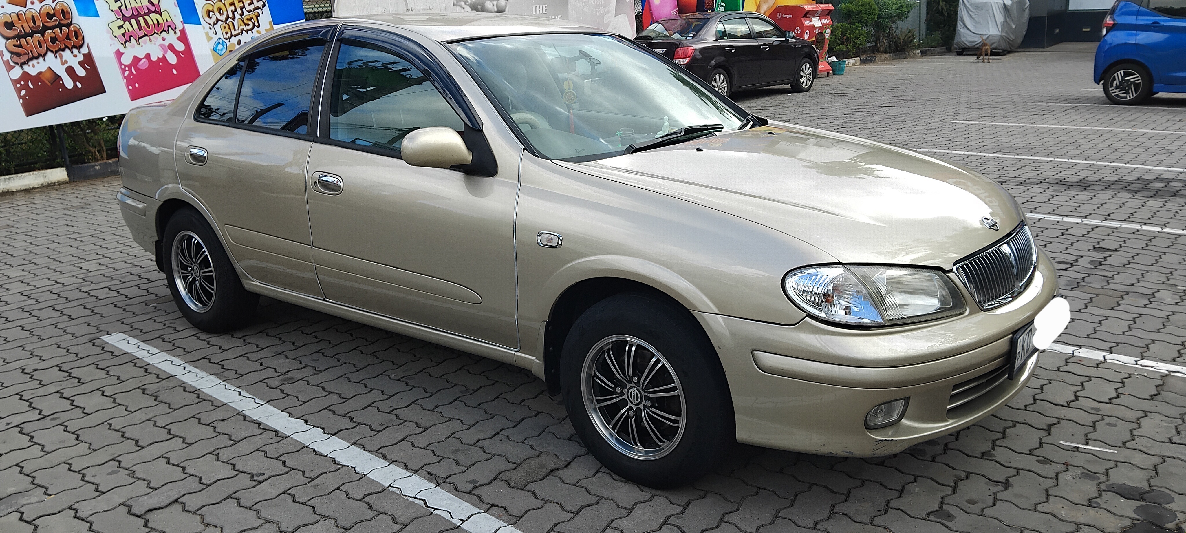 Nissan Bluebird 2002 - பயன்படுத்தப்பட்டது கார் sale in Sri Lanka - patpat.lk