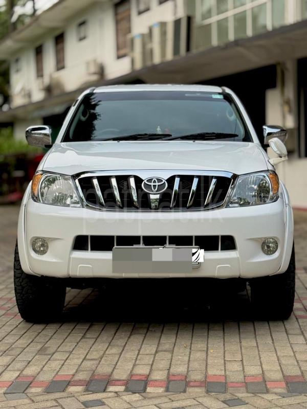 Toyota Hilux 2007 - භාවිතා කරන ලද භාණ්ඩ ප්‍රවාහන sale in Sri Lanka - patpat.lk