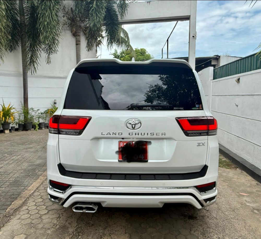 Toyota Land Cruiser 2025 - சான்றளிக்கப்பட்டது SUV sale in Sri Lanka - patpat.lk