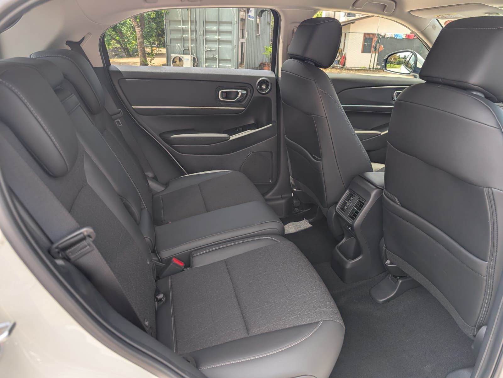 Honda Vezel 2026 - பயன்படுத்தப்பட்டது SUV sale in Sri Lanka - patpat.lk