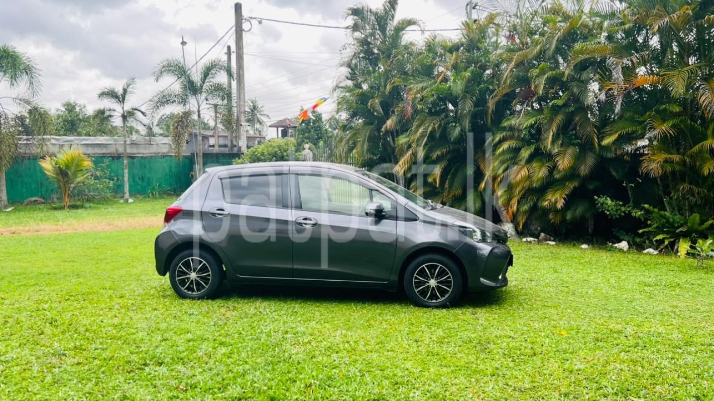 Toyota Vitz 2015 - Used Car sale in Sri Lanka - patpat.lk