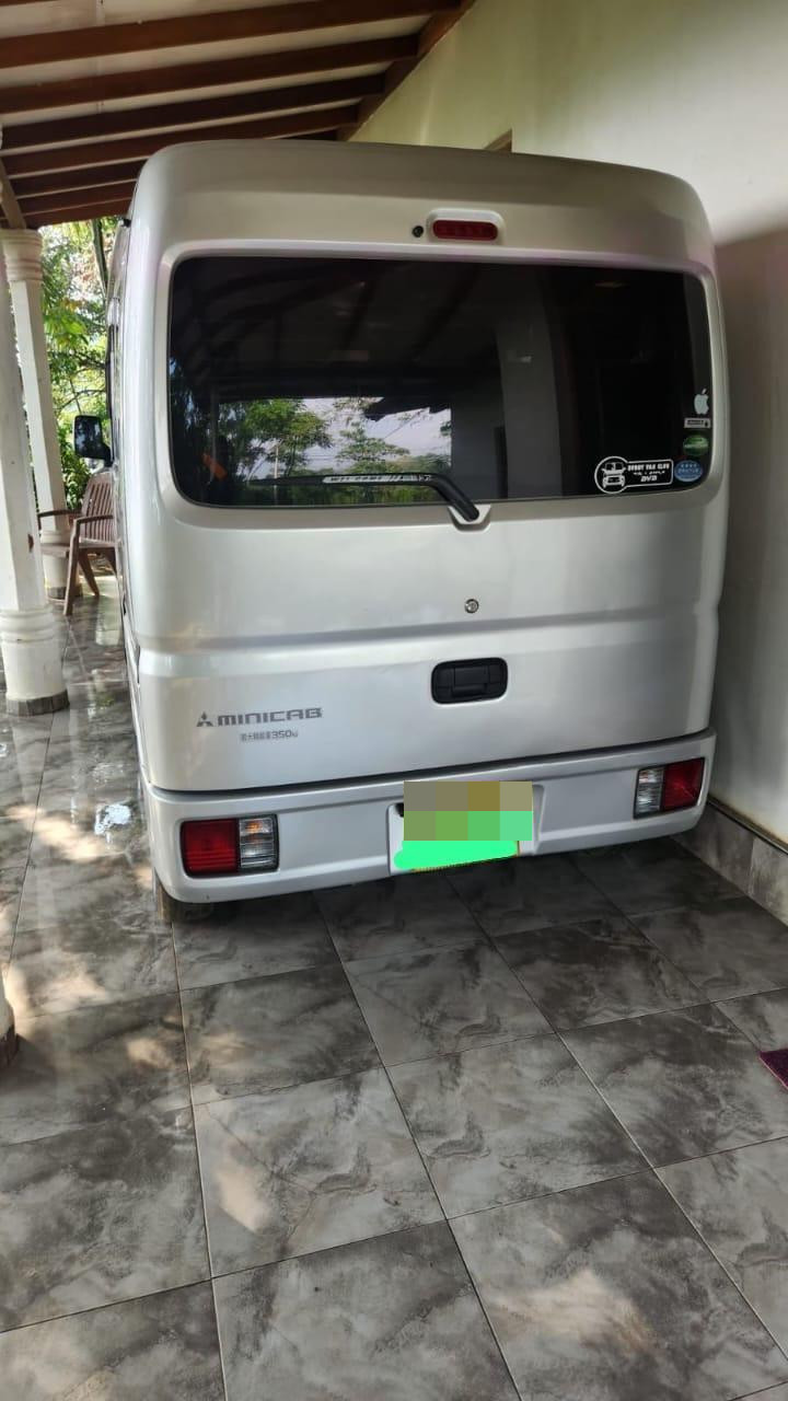 Mitsubishi Minicab 2015 - பயன்படுத்தப்பட்டது வேன் sale in Sri Lanka - patpat.lk