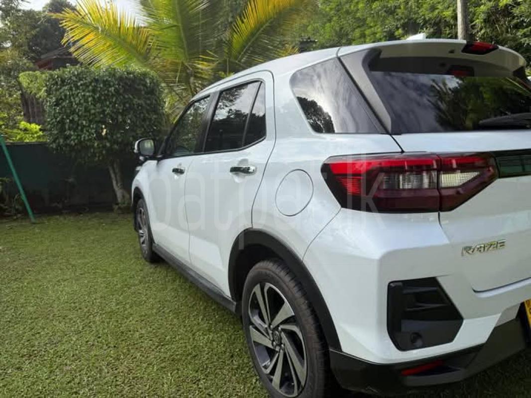 Advertisement image 4