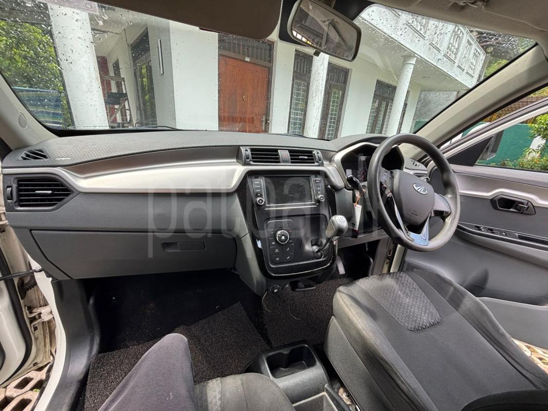 Mahindra KUV 2021 - பயன்படுத்தப்பட்டது SUV sale in Sri Lanka - patpat.lk