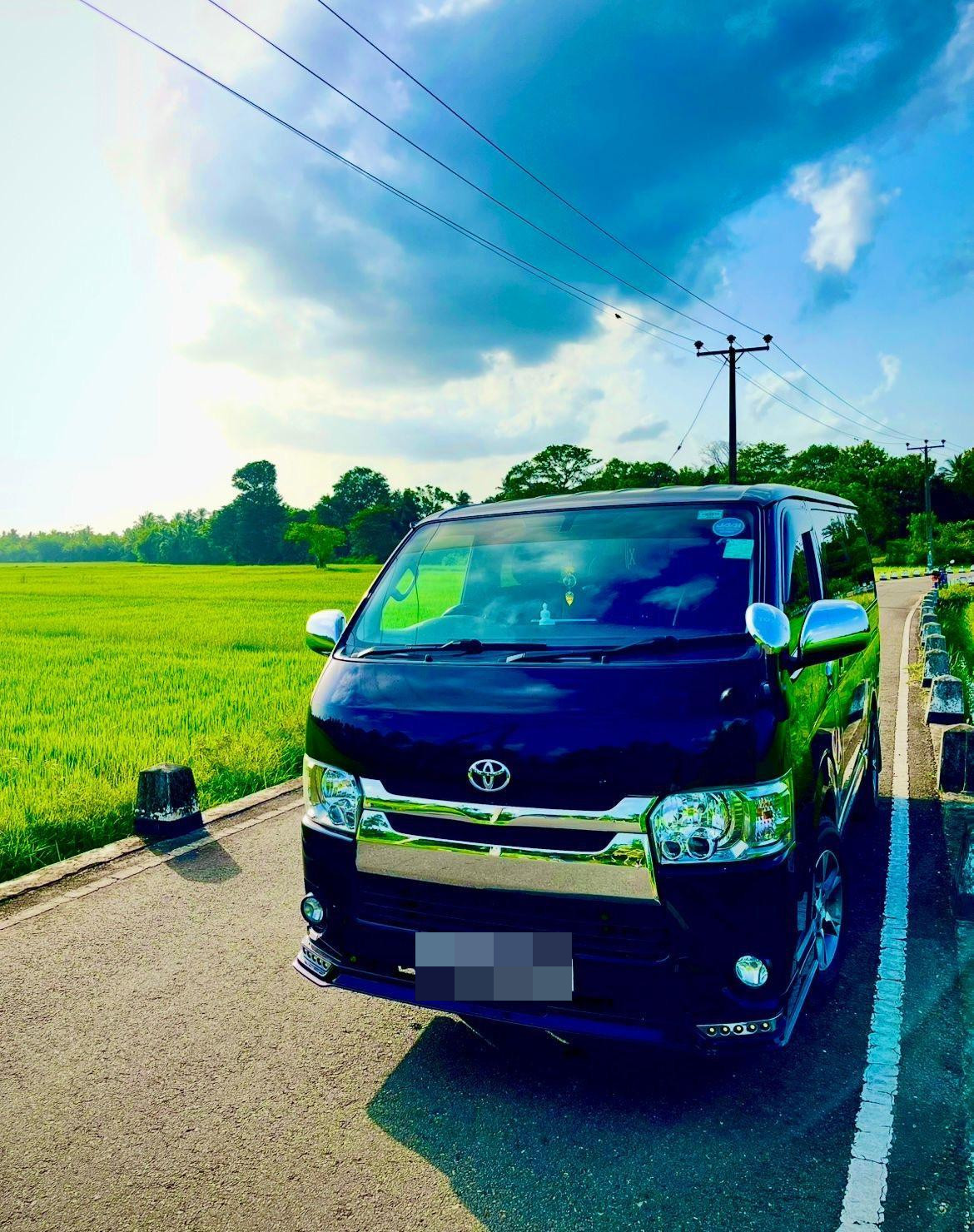 Toyota Hiace 2015 ads-image-1