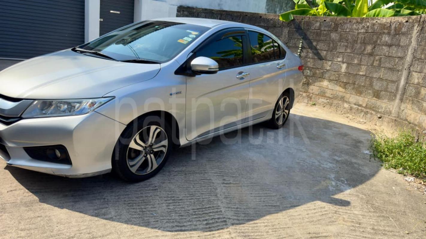 Honda Grace 2016 - Used Car sale in Sri Lanka - patpat.lk