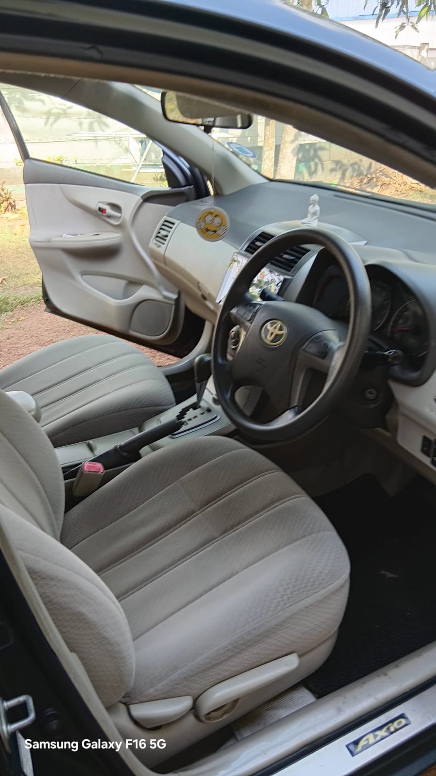 Toyota Axio 2010 - භාවිතා කරන ලද කාර් sale in Sri Lanka - patpat.lk