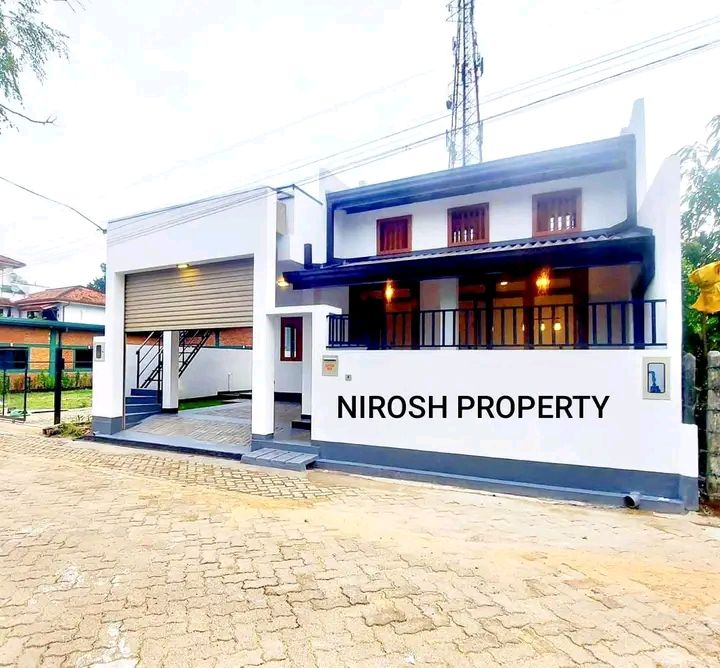House for Sale in Athurugiriya