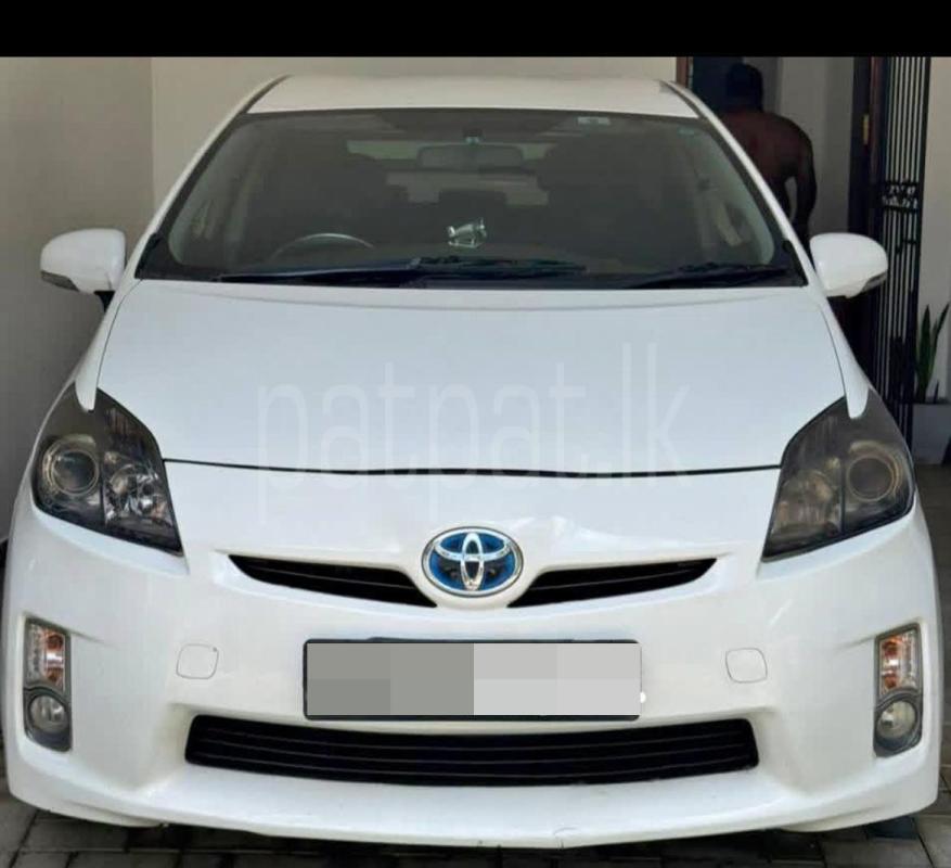 Toyota Prius 2010 - பயன்படுத்தப்பட்டது கார் sale in Sri Lanka - patpat.lk