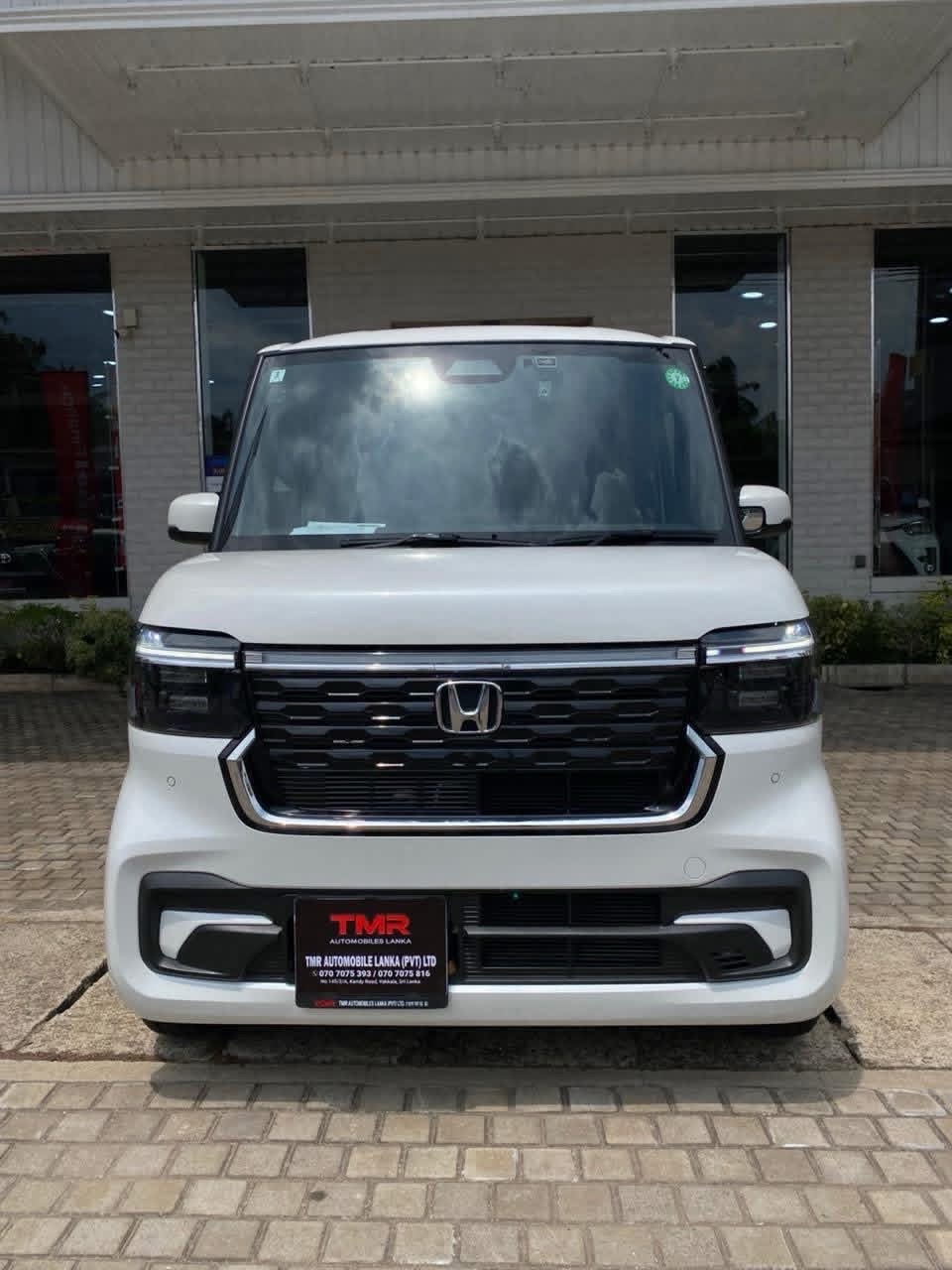 Honda N BOX 2025 ads-image-1