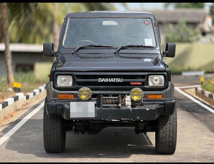Daihatsu Rocky 1986 - பயன்படுத்தப்பட்டது SUV sale in Sri Lanka - patpat.lk